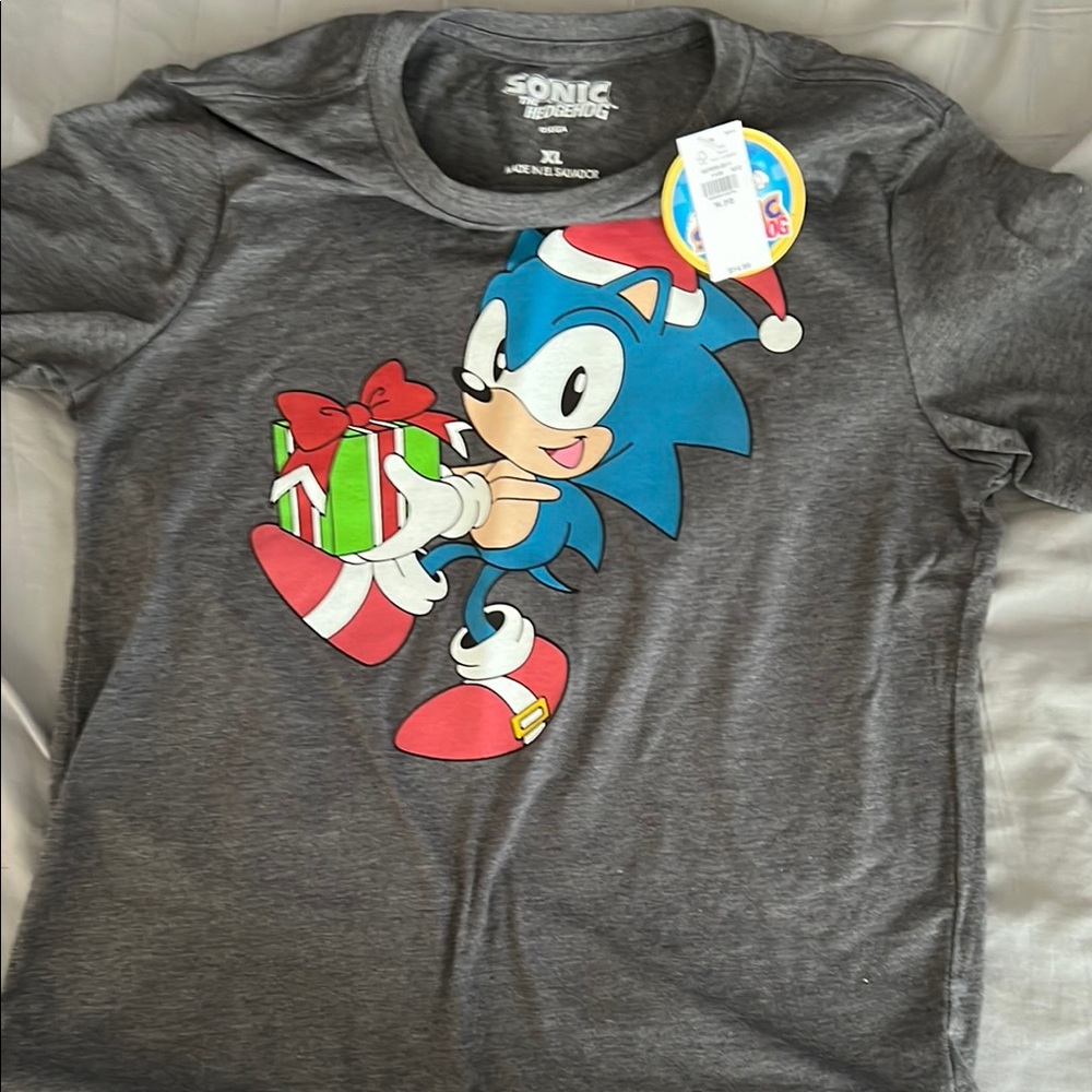 Gray Sonic the Hedgehog Christmas T-Shirt